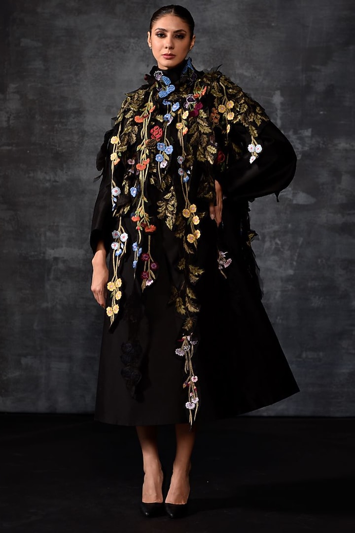 Black Cotton Silk Embroidered Cape Set by Samant Chauhan at Pernia's Pop Up Shop