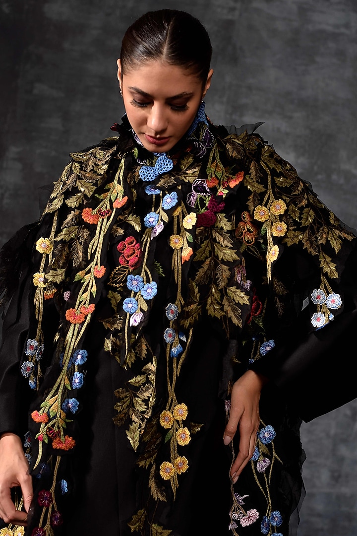 Black Cotton Silk Embroidered Cape Set by Samant Chauhan at Pernia's Pop Up Shop