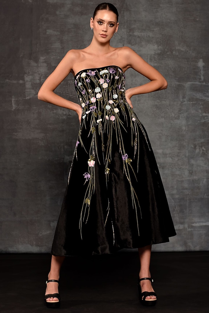 Black Velvet Embroidered Party Wear Dress by Samant Chauhan at Pernia's Pop Up Shop