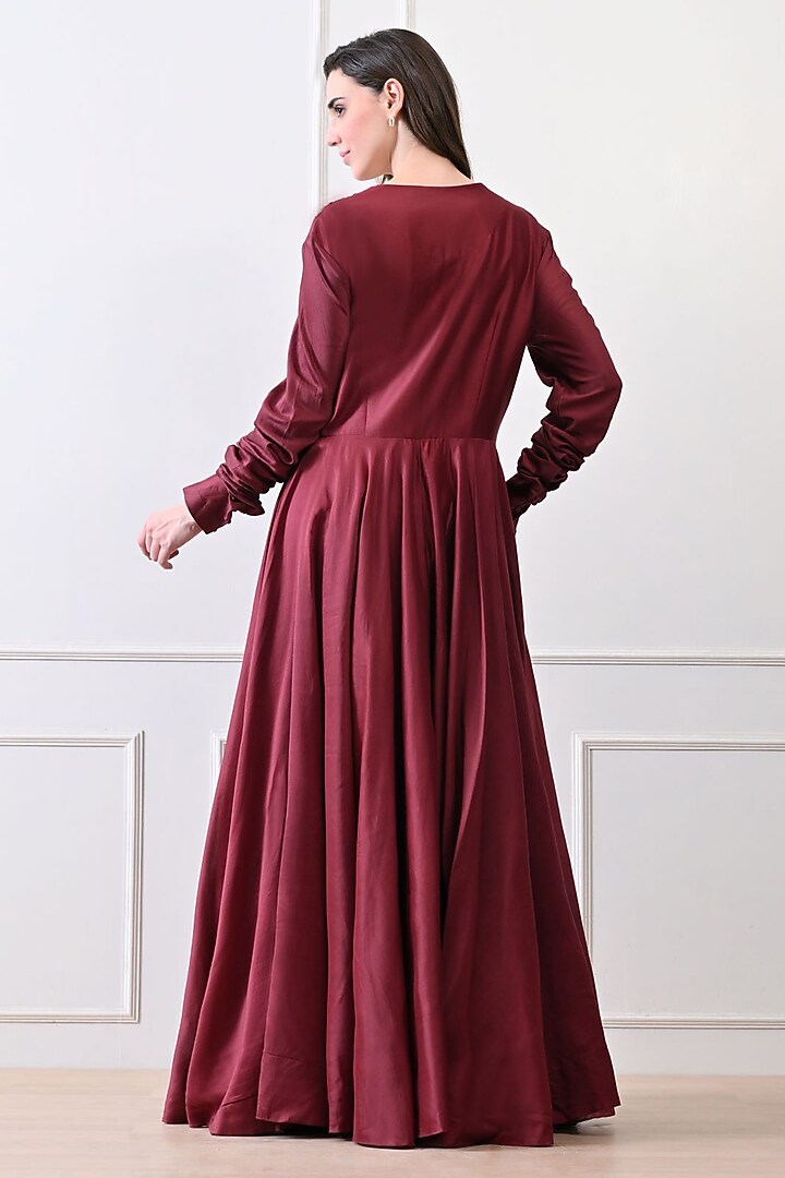 Maroon Chanderi Floral Embroidered Wedding Anarkali by Samant Chauhan at Pernia's Pop Up Shop