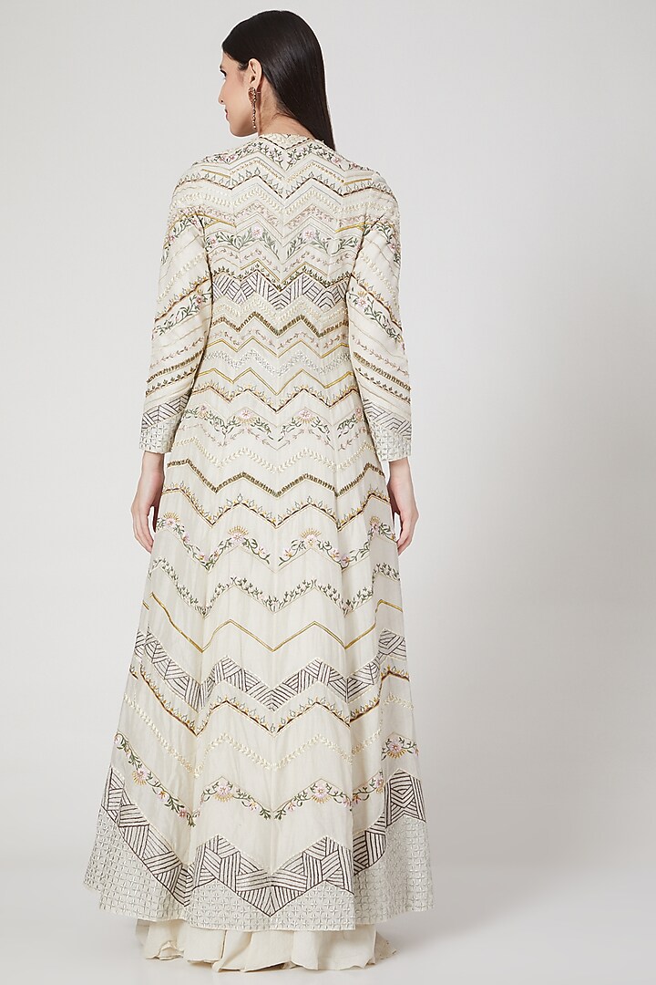 Ivory Zardosi Embroidered Kurta Set by Samant Chauhan at Pernia's Pop Up Shop