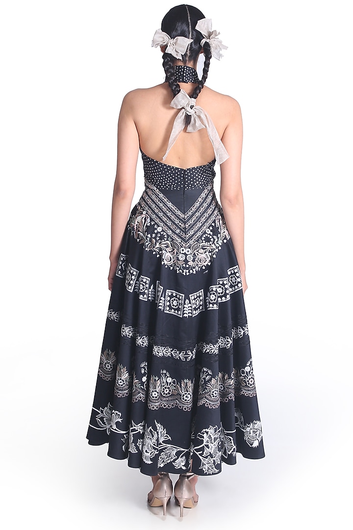 Black Embroidered Backless Gown by Samant Chauhan at Pernia's Pop Up Shop