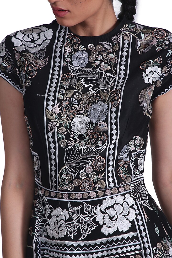 Black & White Embroidered Gown by Samant Chauhan at Pernia's Pop Up Shop