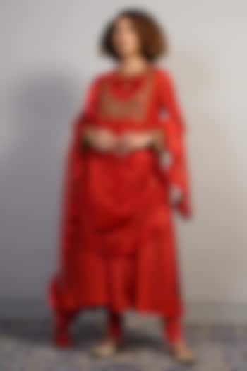 Red Tabby Silk Zardosi Embroidered Kurta Set by Samant Chauhan at Pernia's Pop Up Shop