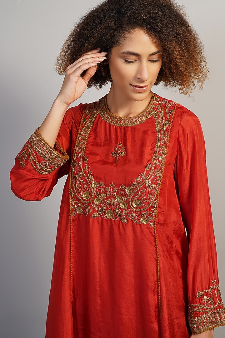 Red Tabby Silk Zardosi Embroidered Kurta Set by Samant Chauhan at Pernia's Pop Up Shop