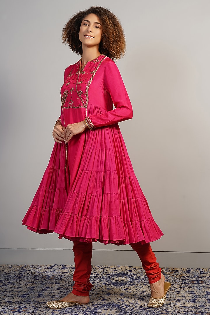Royal Magenta Tabby Silk Zardosi Embroidered Kurta Set by Samant Chauhan at Pernia's Pop Up Shop