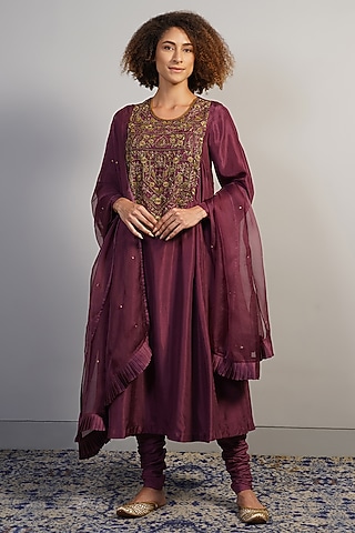 Deep Wine Tabby Silk Zardosi Embroidered Kurta Set by Samant Chauhan