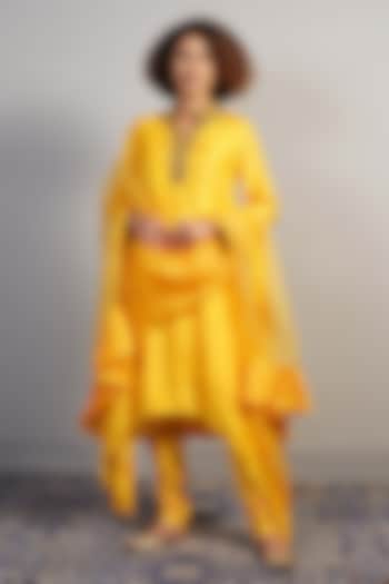 Vibrant Sunshine Yellow Tabby Silk Zardosi Embroidered Kurta Set by Samant Chauhan at Pernia's Pop Up Shop
