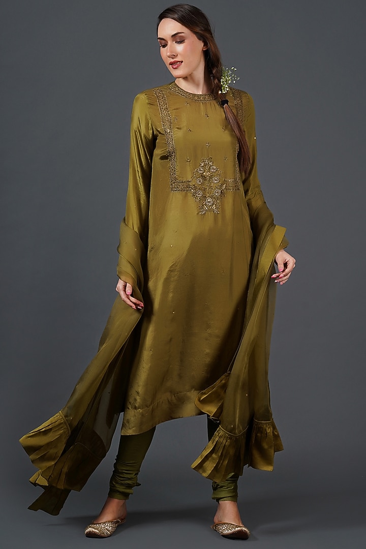 Olive Green Tabby Silk Zardosi Embroidered Kurta Set by Samant Chauhan at Pernia's Pop Up Shop