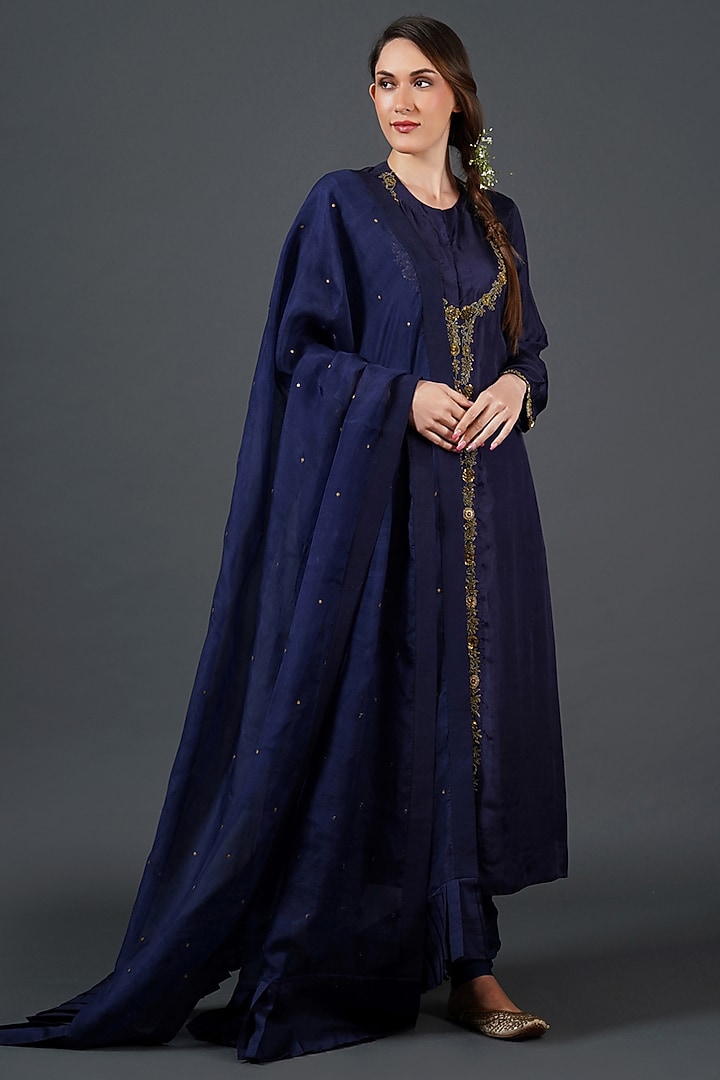 Midnight Blue Tabby Silk Zardosi Embroidered Kurta Set by Samant Chauhan at Pernia's Pop Up Shop