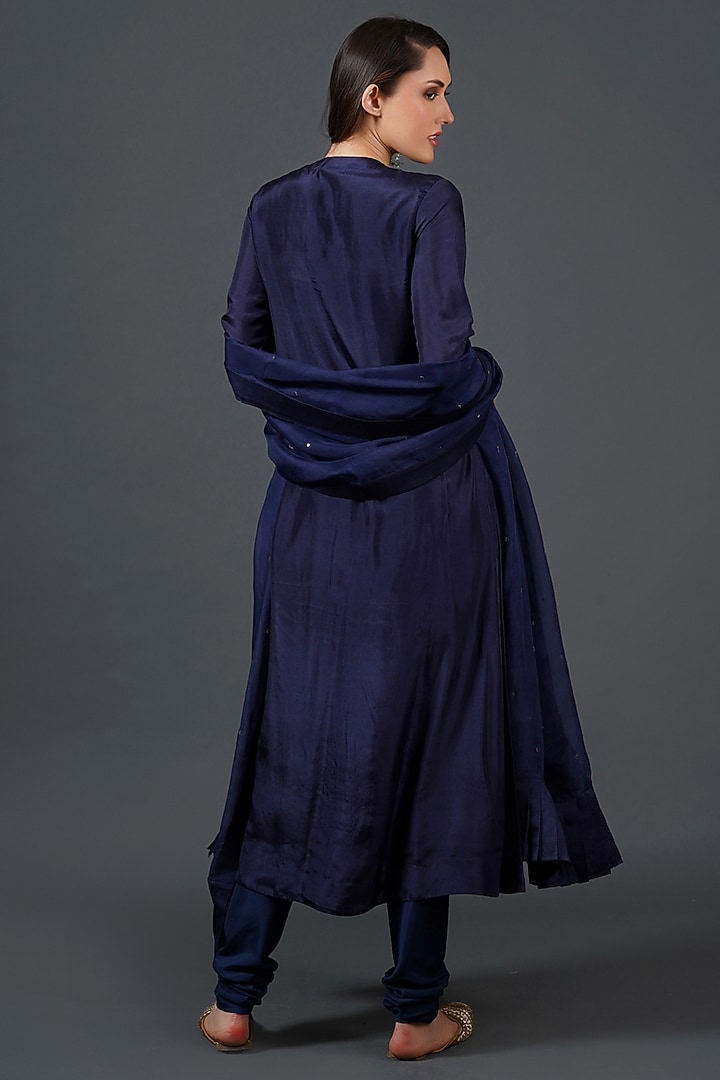 Midnight Blue Tabby Silk Zardosi Embroidered Kurta Set by Samant Chauhan at Pernia's Pop Up Shop
