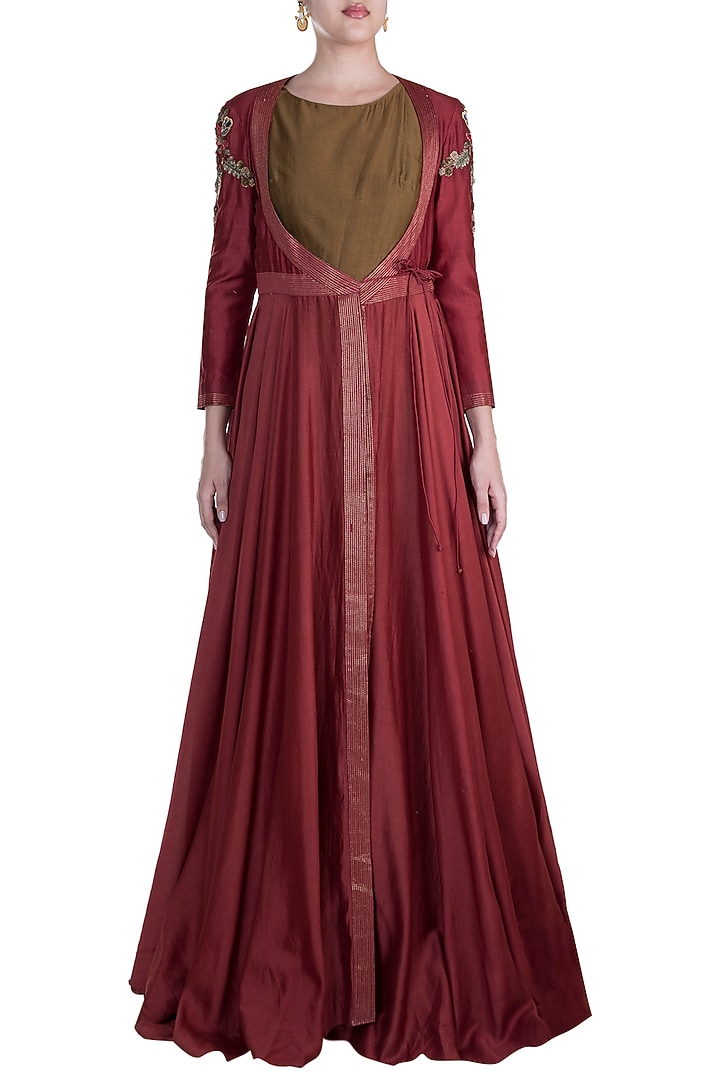 Wine Embroidered Engagement Gown WIth Inner by Samant Chauhan at Pernia's Pop Up Shop