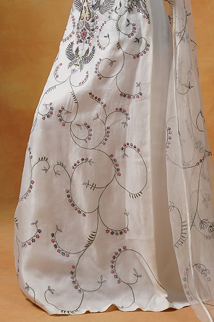 Ivory Silk Embroidered Engagement Gown With Cape by Samant Chauhan at Pernia's Pop Up Shop