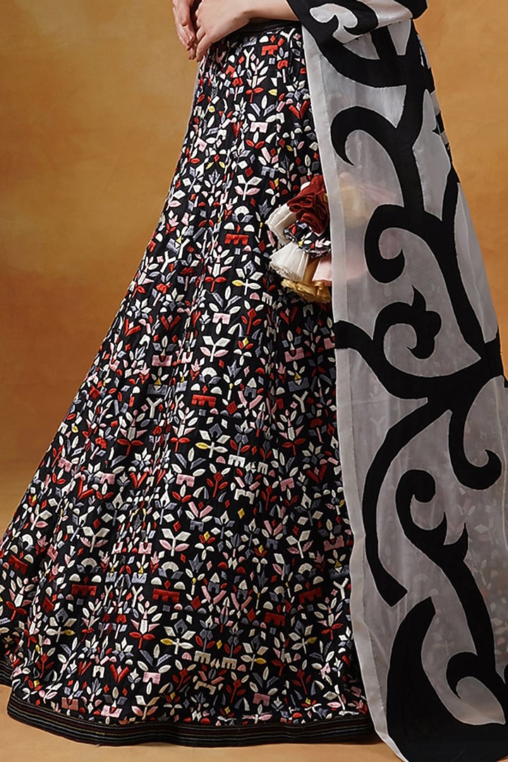 Black Cotton Silk Embroidered Skirt Set by Samant Chauhan at Pernia's Pop Up Shop
