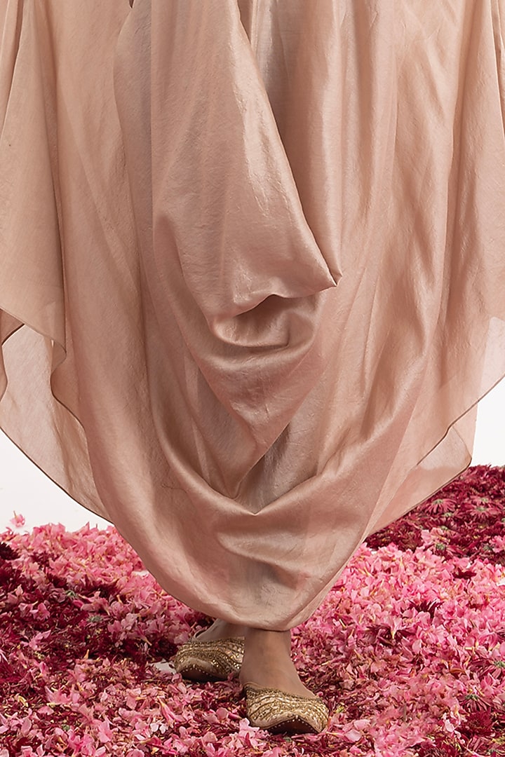 Peach Cotton Silk Chanderi Embroidered Kaftan by Samant Chauhan at Pernia's Pop Up Shop
