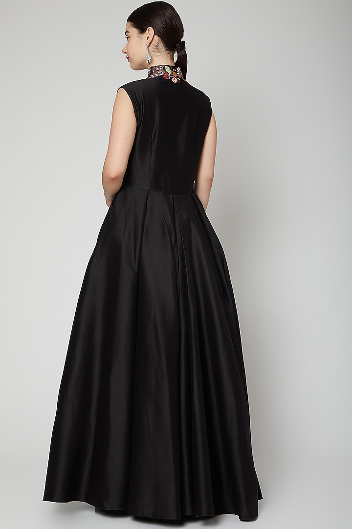 Black Floral Embroidered Gown by Samant Chauhan at Pernia's Pop Up Shop