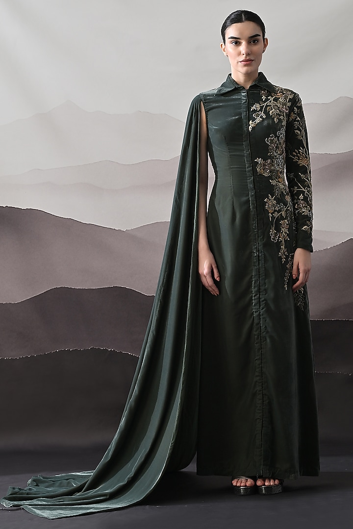 Deep Green Cotton Silk Embroidered Wedding Gown by Samant Chauhan at Pernia's Pop Up Shop