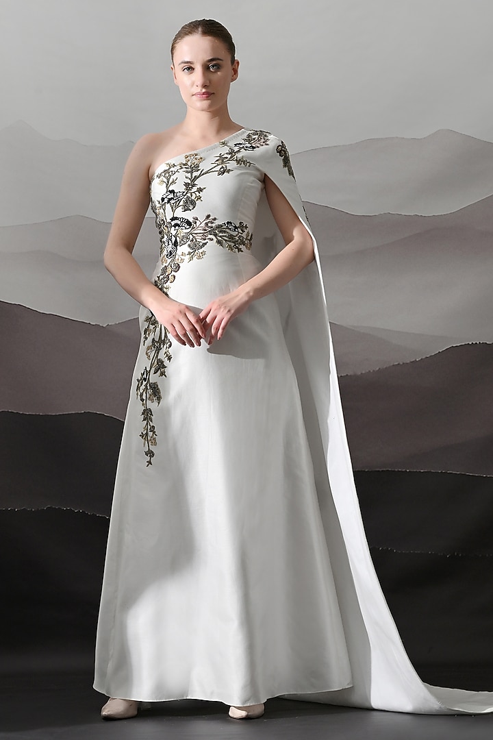 Ivory Cotton Silk Embroidered One-Shoulder Wedding Gown by Samant Chauhan at Pernia's Pop Up Shop