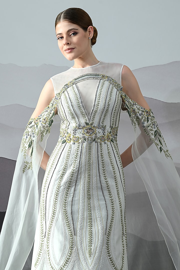 Ivory Organza & Cotton Silk Hand Embroidered Structured Wedding Gown by Samant Chauhan at Pernia's Pop Up Shop