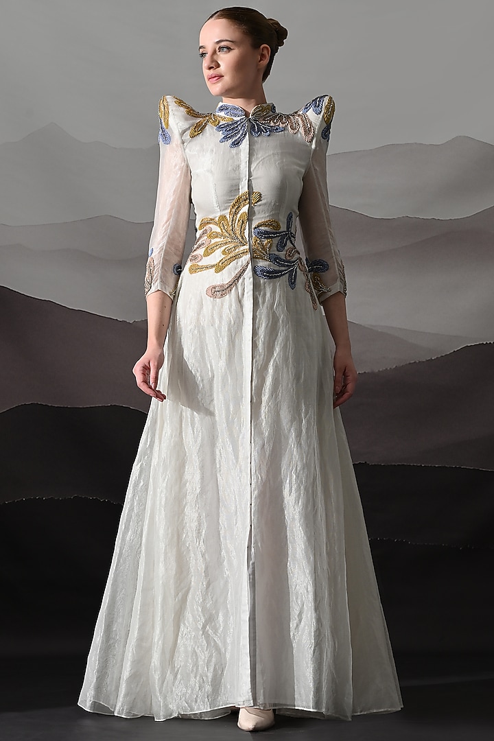Ivory Linen Floral Embroidered Structured Wedding Gown by Samant Chauhan at Pernia's Pop Up Shop