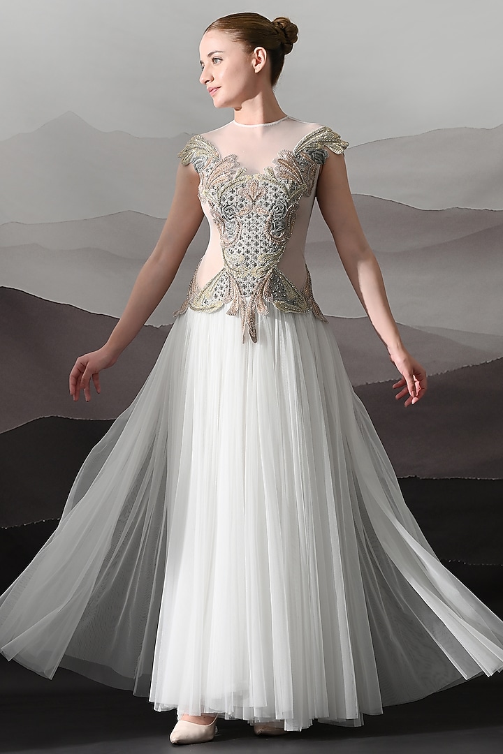 Ivory Net & Cotton Silk Embroidered Structured Wedding Gown by Samant Chauhan at Pernia's Pop Up Shop