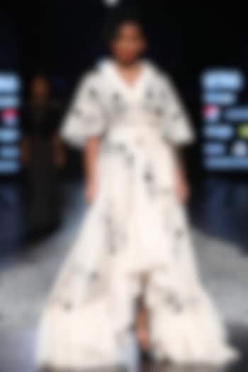 Off White Embroidered Engagement Gown With Belt by Samant Chauhan at Pernia's Pop Up Shop