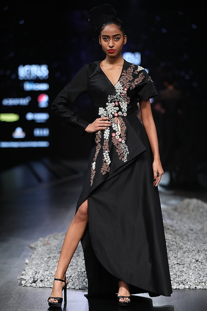 Black Embroidered Gown With Slit by Samant Chauhan
