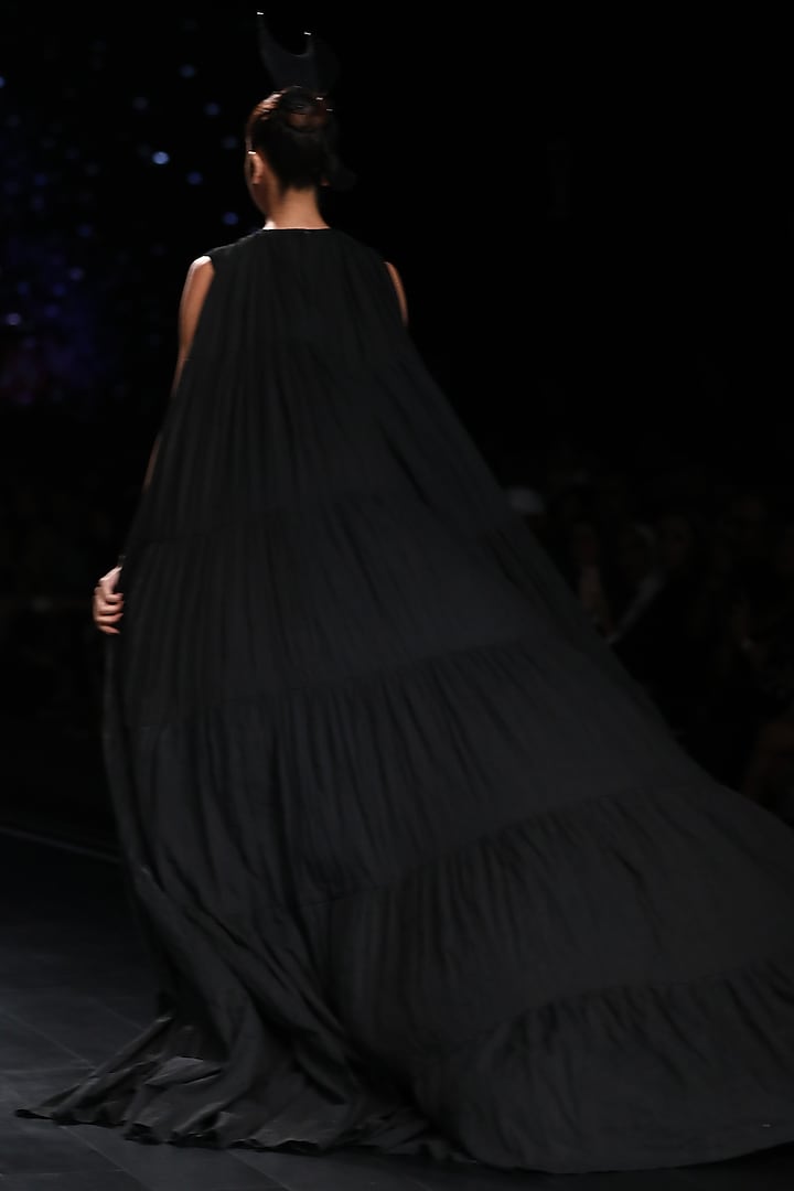 Black Embroidered & Tiered Engagement Gown by Samant Chauhan at Pernia's Pop Up Shop
