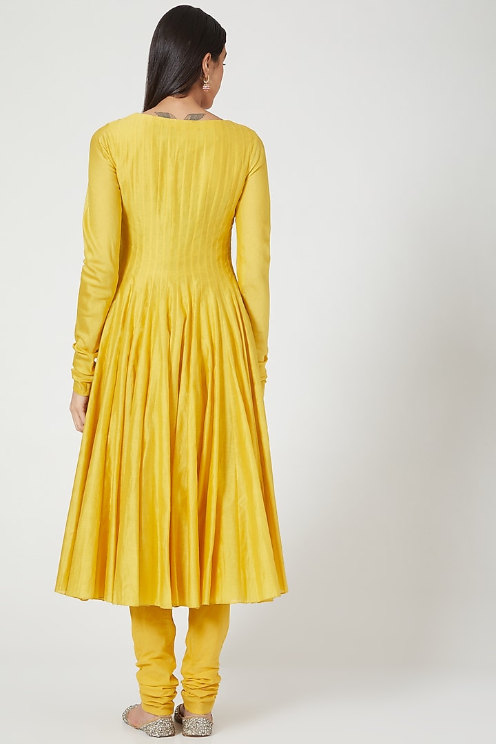 Mustard Embroidered Wedding Anarkali Set by Samant Chauhan at Pernia's Pop Up Shop