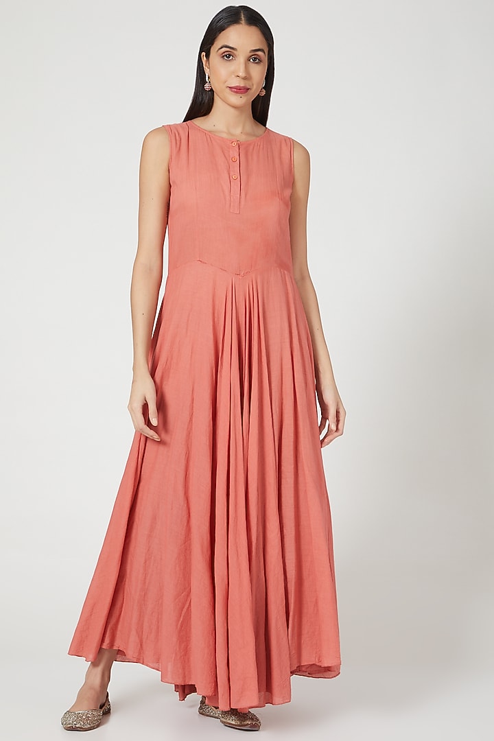 Orange Embroidered Kurta Set by Samant Chauhan at Pernia's Pop Up Shop