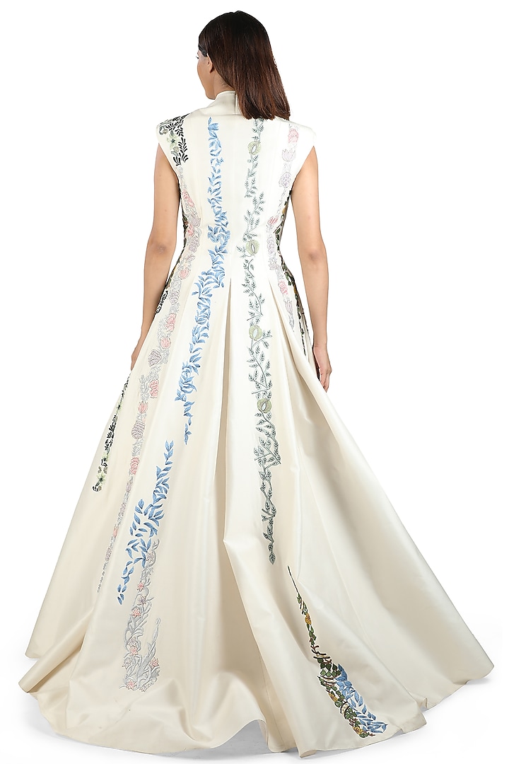 Ivory Zardosi Embroidered Gown by Samant Chauhan at Pernia's Pop Up Shop