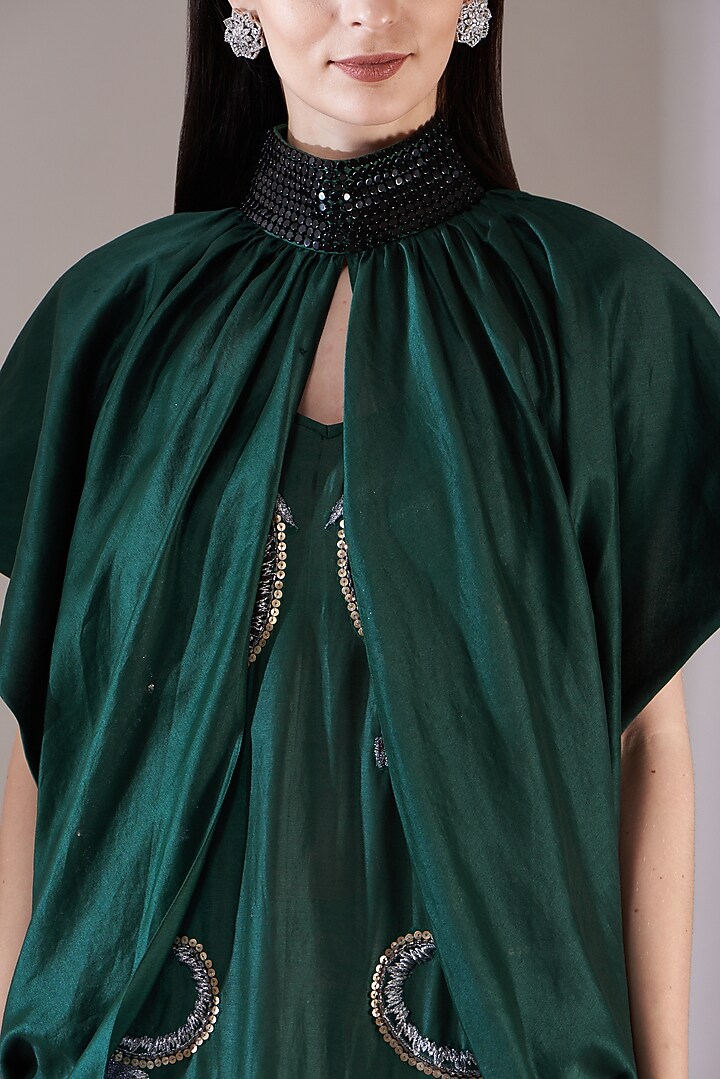 Emerald Green Cotton Silk Zardosi Embroidered Cocktail Dress With Cape by Samant Chauhan at Pernia's Pop Up Shop