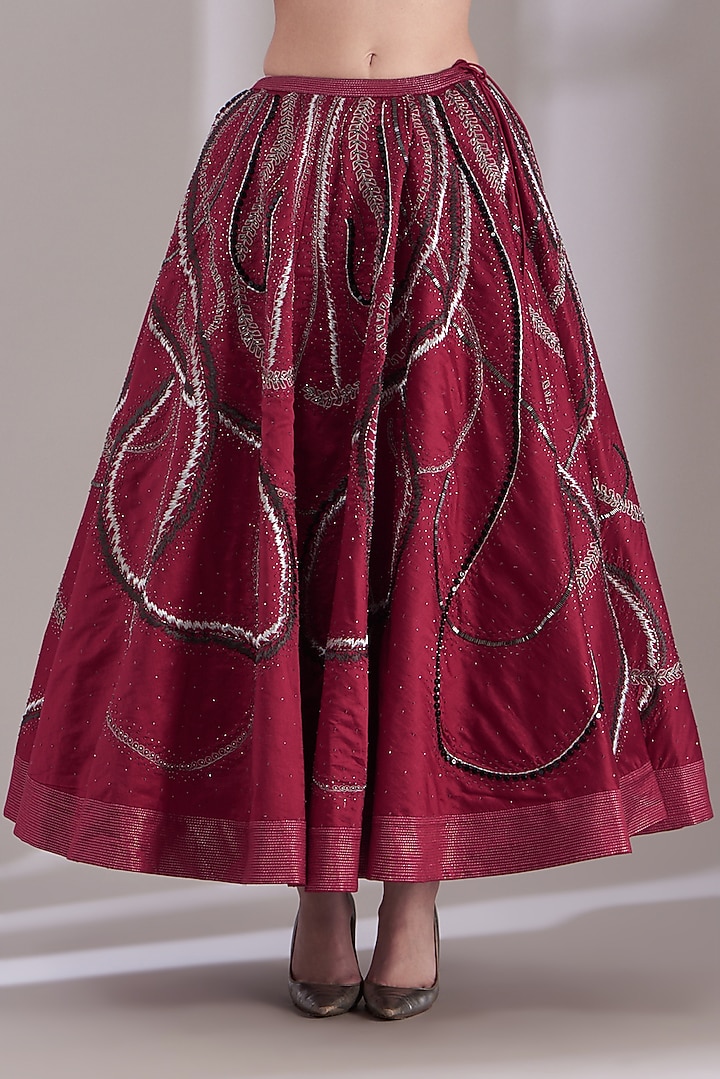 Maroon Embroidered Wedding Lehenga Set by Samant Chauhan at Pernia's Pop Up Shop