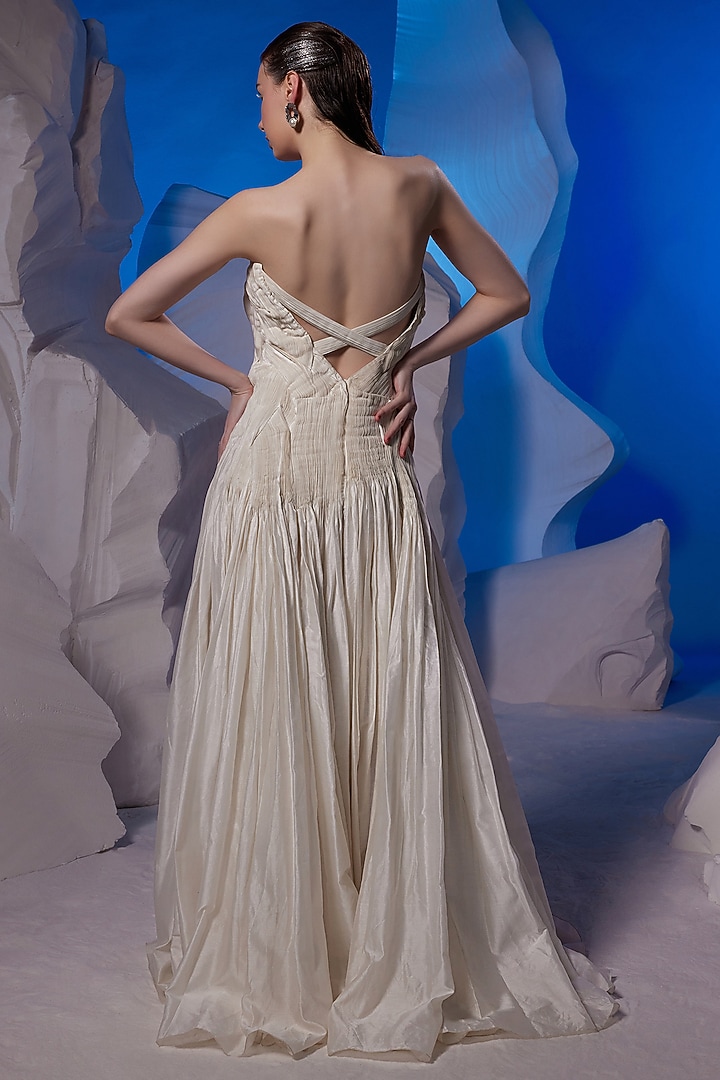 Ivory Cotton Silk & Fine Cotton Wedding Gown by Samant Chauhan at Pernia's Pop Up Shop