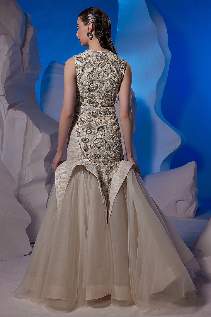 Ivory Net & Cotton Silk Fish-Cut Bridal Gown by Samant Chauhan at Pernia's Pop Up Shop