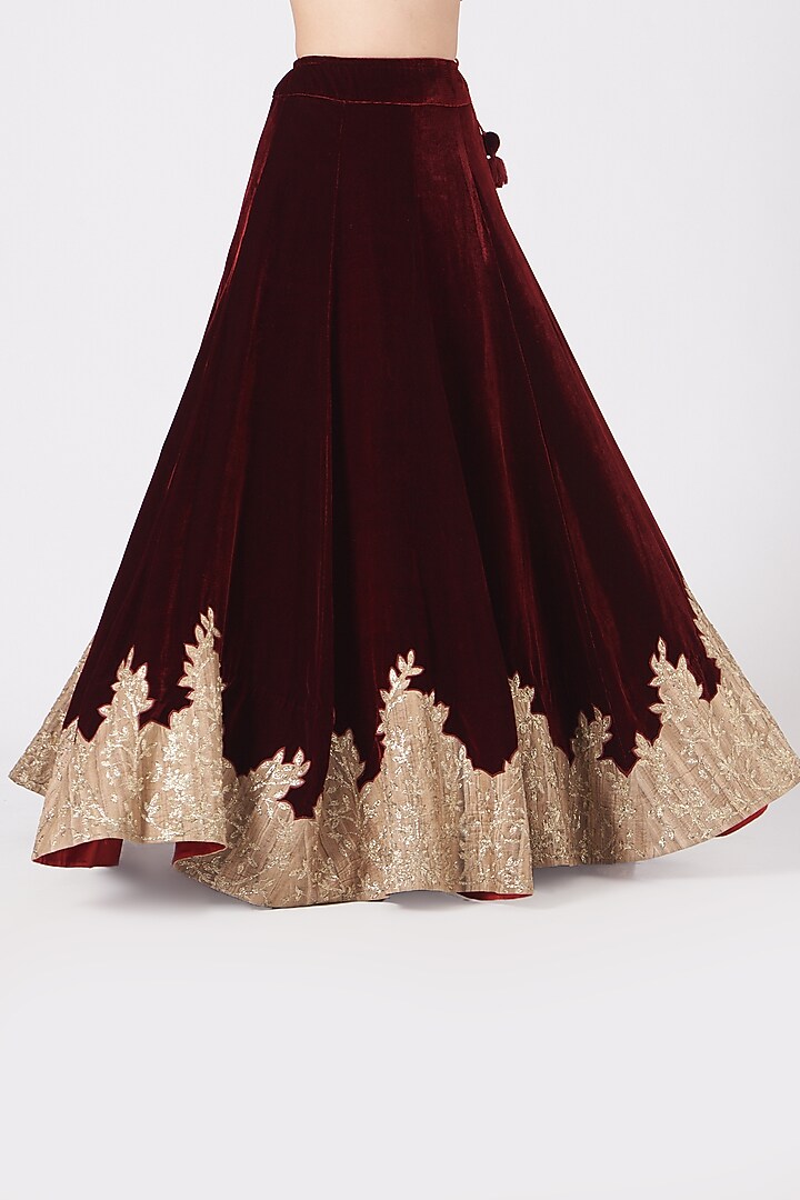 Maroon Zardosi Embroidered Wedding Lehenga Set by Samant Chauhan at Pernia's Pop Up Shop