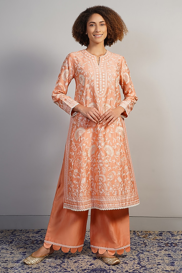 Soft Peach Cotton Silk Thread Embroidered Kurta Set by Samant Chauhan at Pernia's Pop Up Shop