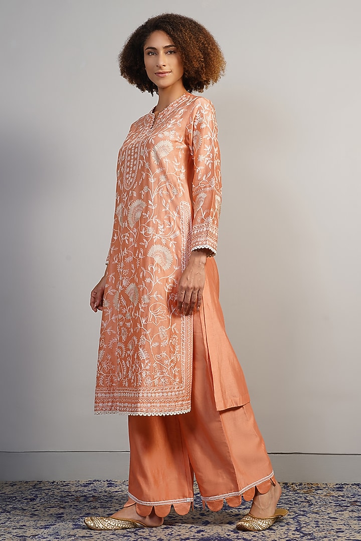 Soft Peach Cotton Silk Thread Embroidered Kurta Set by Samant Chauhan at Pernia's Pop Up Shop