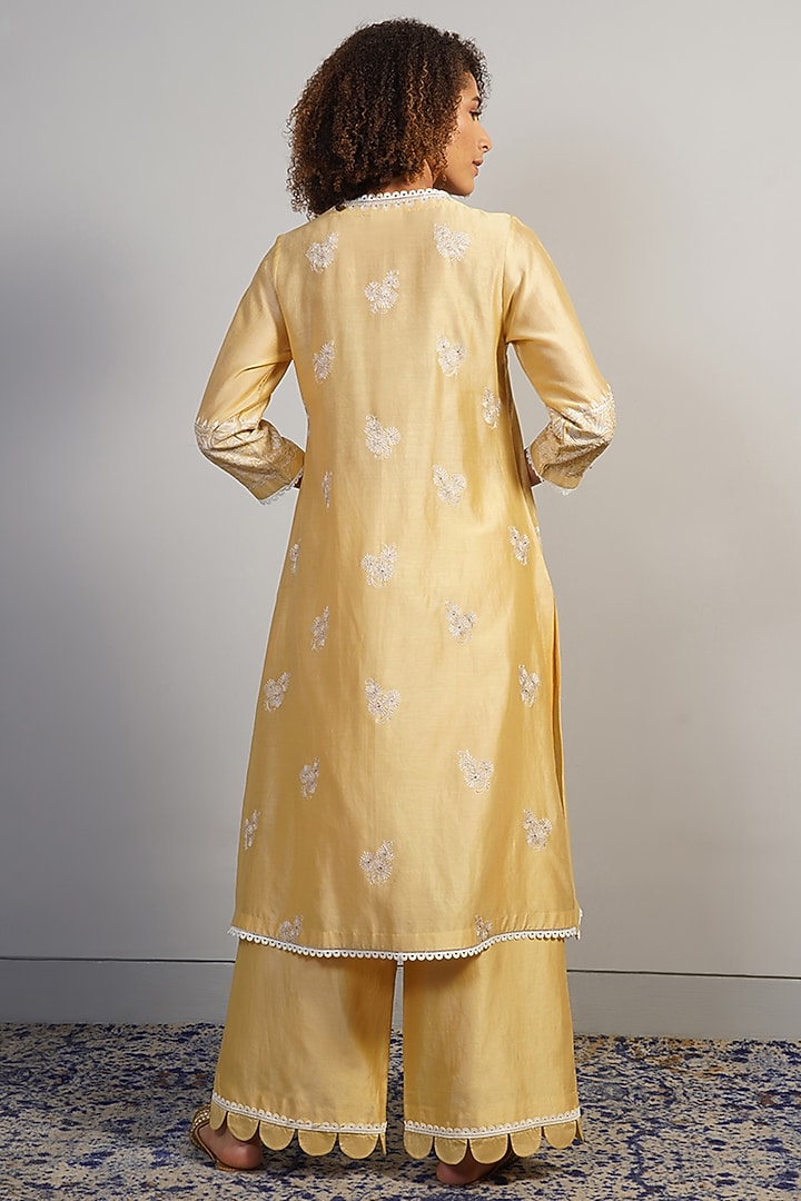 Light Yellow Cotton Silk Thread Embroidered Kurta Set by Samant Chauhan at Pernia's Pop Up Shop