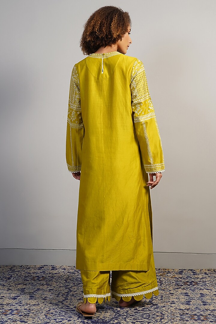 Mustard Yellow Cotton Silk Thread Embroidered Kurta Set by Samant Chauhan at Pernia's Pop Up Shop