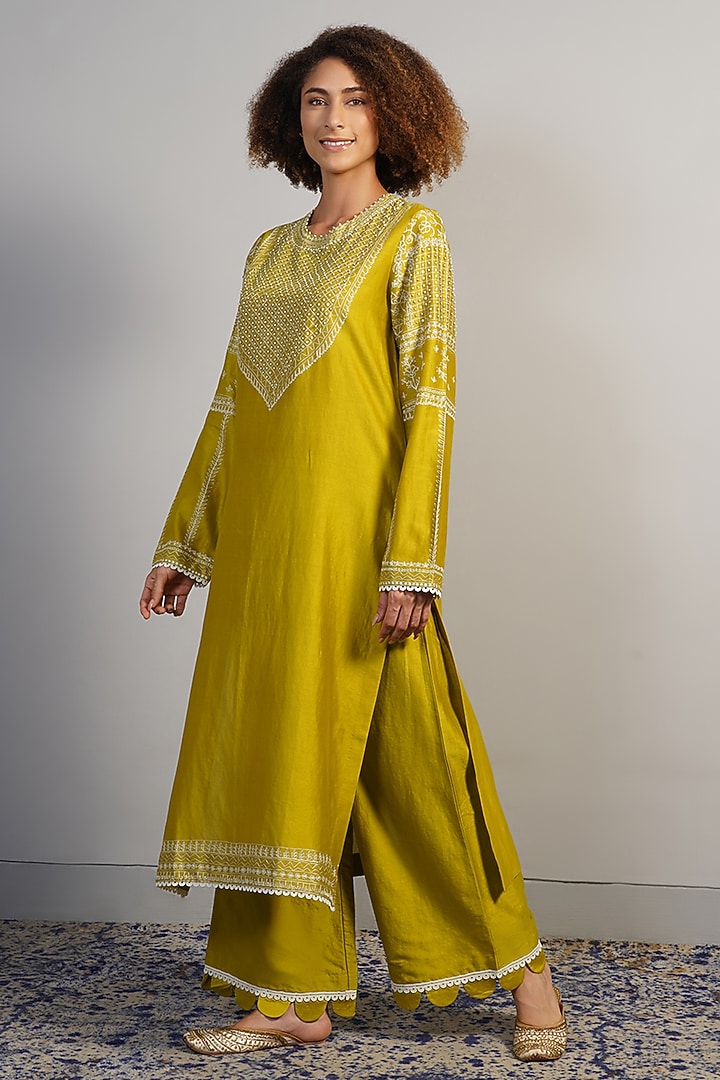 Mustard Yellow Cotton Silk Thread Embroidered Kurta Set by Samant Chauhan at Pernia's Pop Up Shop