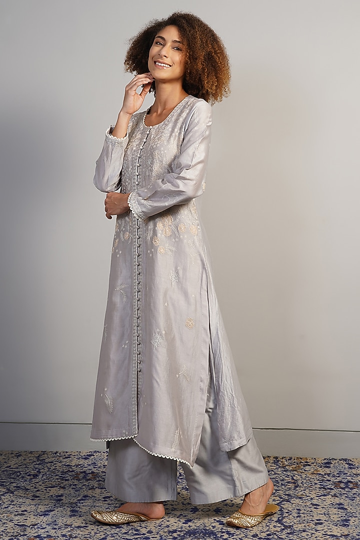 Grey Cotton Silk Thread Embroidered Kurta Set by Samant Chauhan at Pernia's Pop Up Shop