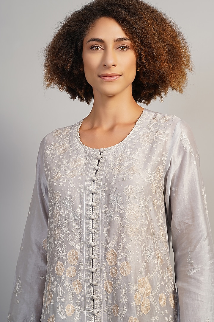 Grey Cotton Silk Thread Embroidered Kurta Set by Samant Chauhan at Pernia's Pop Up Shop