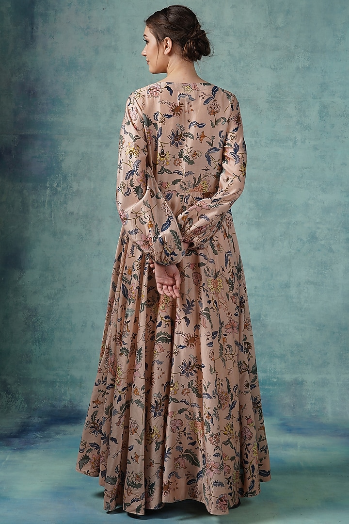 Peach Printed Jacket Set by Samant Chauhan at Pernia's Pop Up Shop