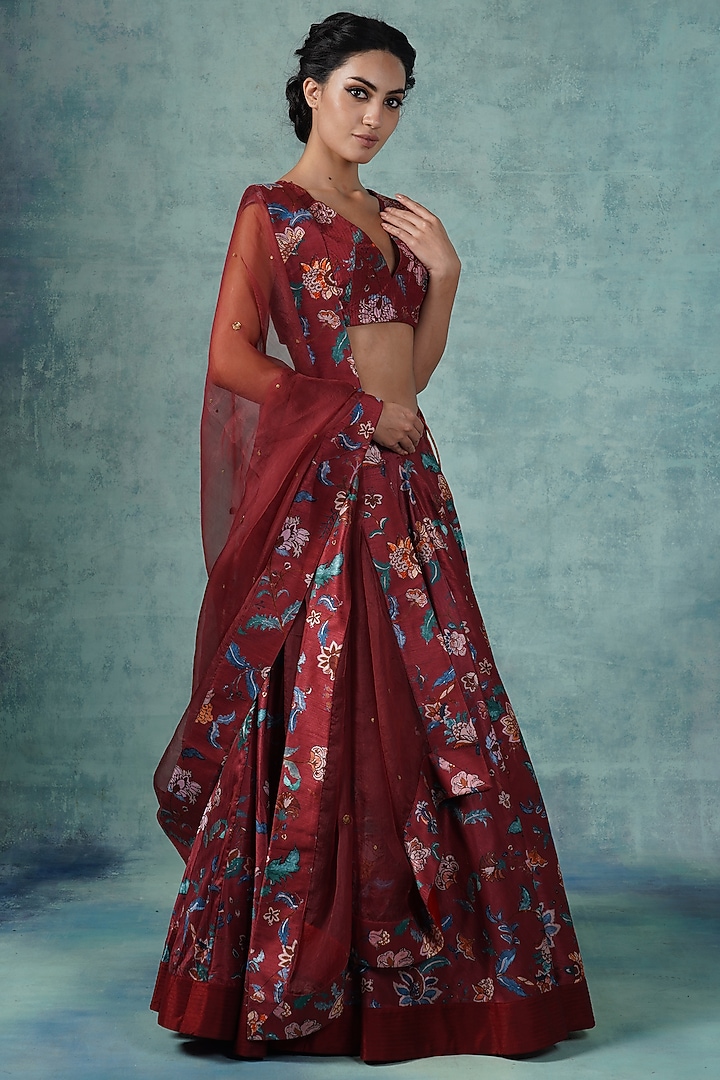 Red Printed Wedding Lehenga Set by Samant Chauhan at Pernia's Pop Up Shop