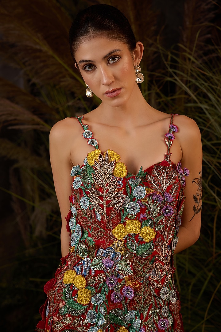 Red Organza Silk Thread Embroidered Wedding Gown by Samant Chauhan at Pernia's Pop Up Shop