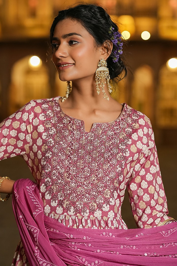 Mauve German Rayon Printed Pleated Kurta Set by Scakhi Luxe at Pernia's Pop Up Shop