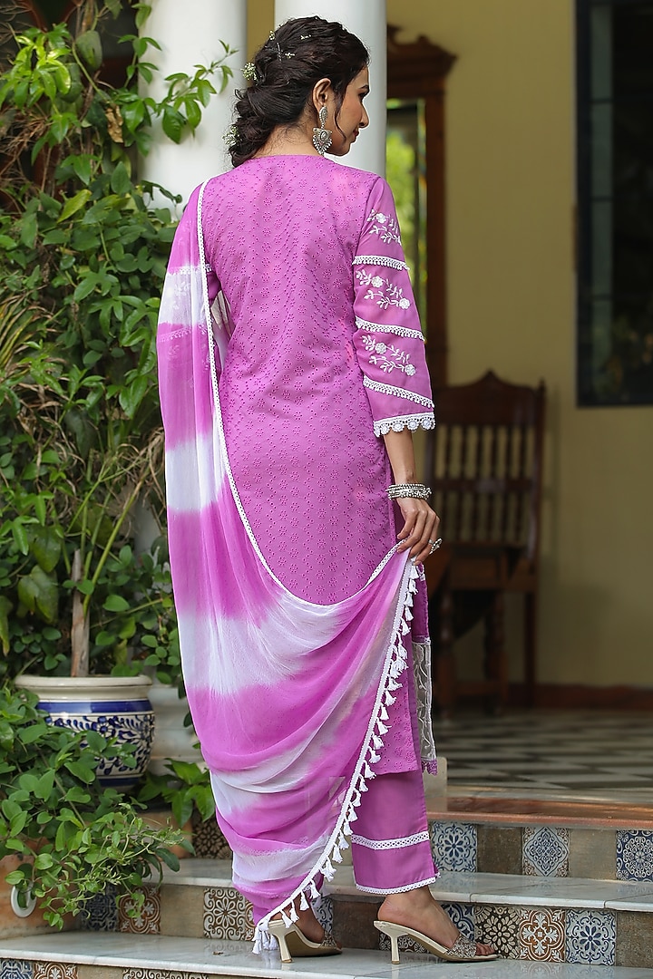 Lavender Cotton Schiffli Chikankari Kurta Set by Scakhi Luxe at Pernia's Pop Up Shop
