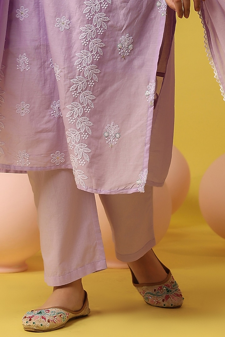 Lavender Cotton Mulmul Chikankari Embroidered Kurta Set by Scakhi Luxe at Pernia's Pop Up Shop