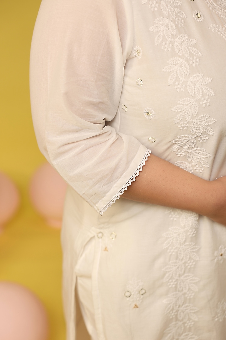 White Cotton Mulmul Chikankari Embroidered Kurta Set by Scakhi Luxe at Pernia's Pop Up Shop